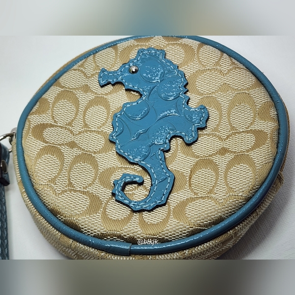 Coach Sea Horse Signature Coin Purse *Light Khaki/Blue* EUC - Picture 4 of 17